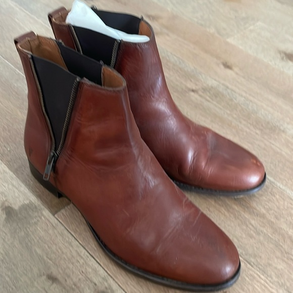EUC Frye Carly Zip Chelsea Boots - Cognac Color - Picture 2 of 7